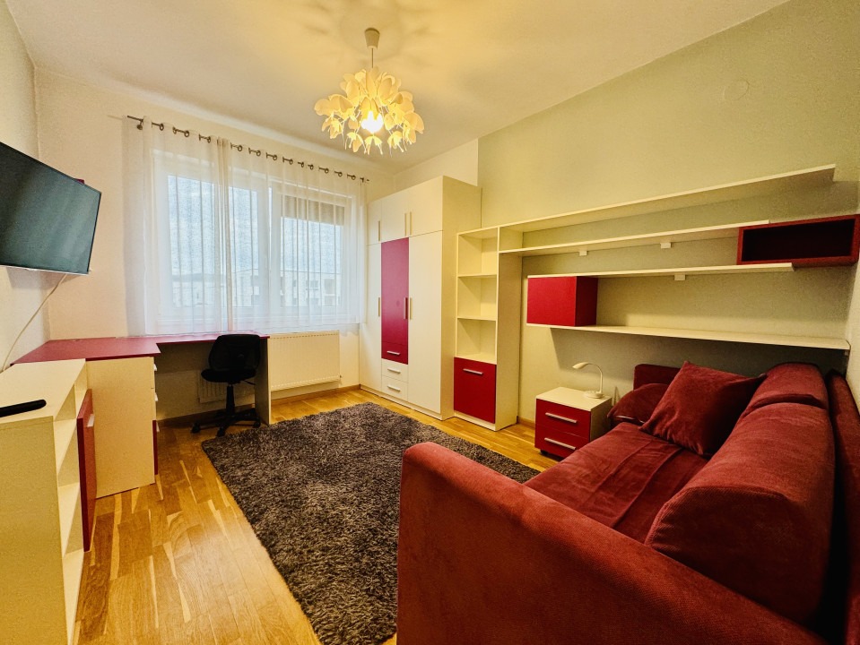 Apartament spațios cu 3 camere - Str. Vasile Dobrian, Șelimbăr