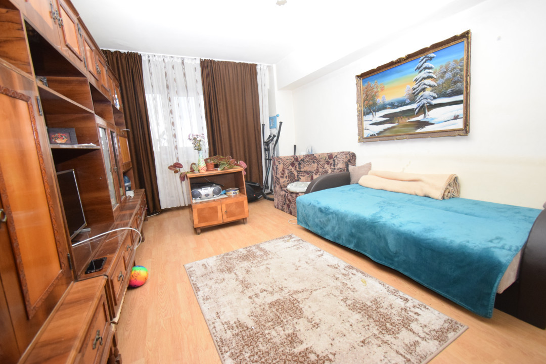 Apartament 4 camere 87.7 mp, Calea Bucuresti, priveliste panoramica