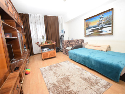 Apartament 4 camere 87.7 mp, Calea Bucuresti, priveliste panoramica