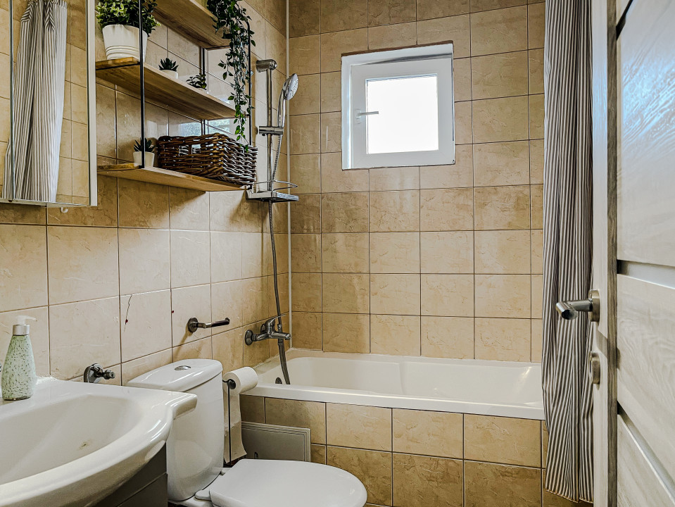 Apartament tip mansardă, 3 camere, pe 2 niveluri - Terezian, Sibiu