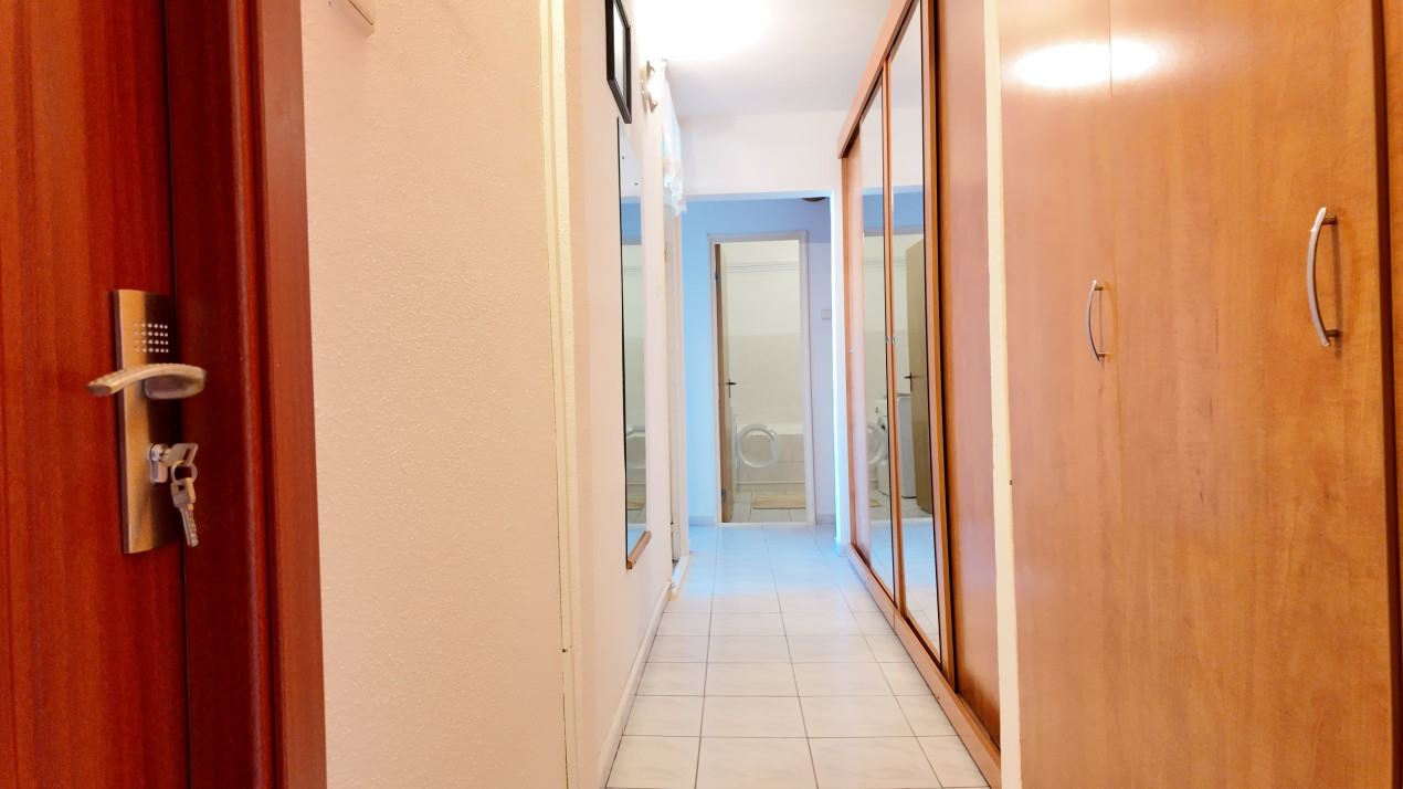 Închiriere apartament cu 3 camere, mobilat și utilat - zona Triaj