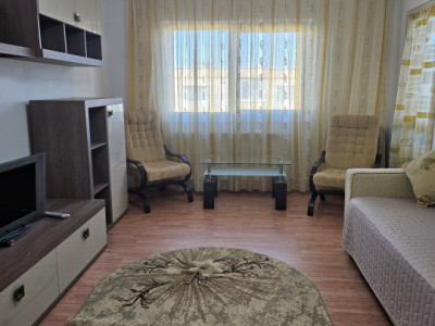 Închiriere apartament cu 3 camere, mobilat și utilat - zona Triaj