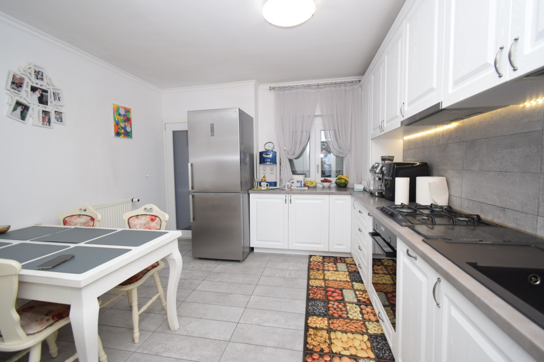 Apartament 4 camere mobilat, utilat si renovat recent la superlativ, 1 Mai