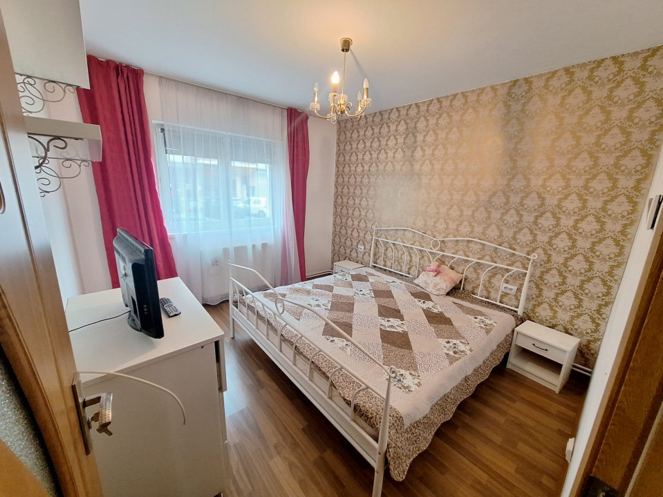 Apartament de Închiriat - 3 Camere, Cartierul Ștrand, Parter - 67 mp