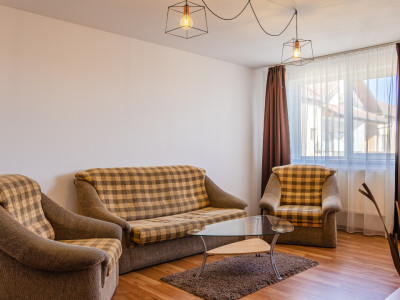 Apartament spatios, 3 camere, 2 băi, vedere către munți – Oportunitate Unică!