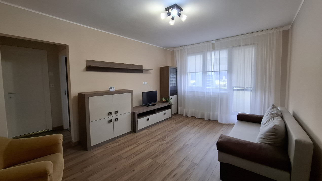 Apartament cu 2 camere, renovat, totul nou, Etaj intermediar