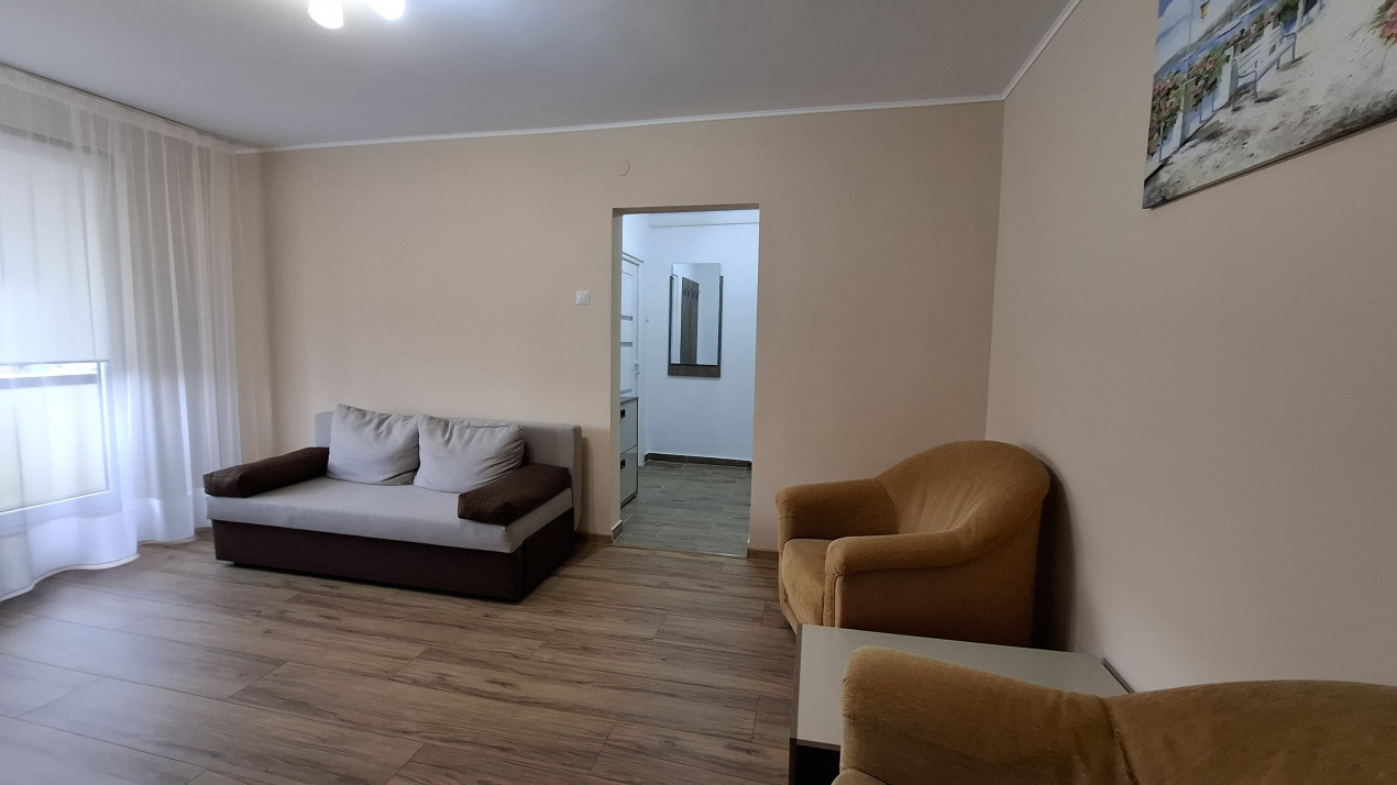 Apartament cu 2 camere, renovat, totul nou, Etaj intermediar