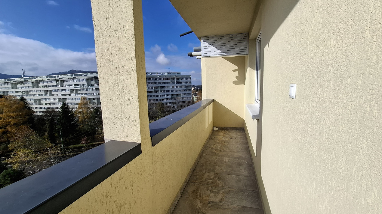 Apartament cu 2 camere, renovat, totul nou, Etaj intermediar