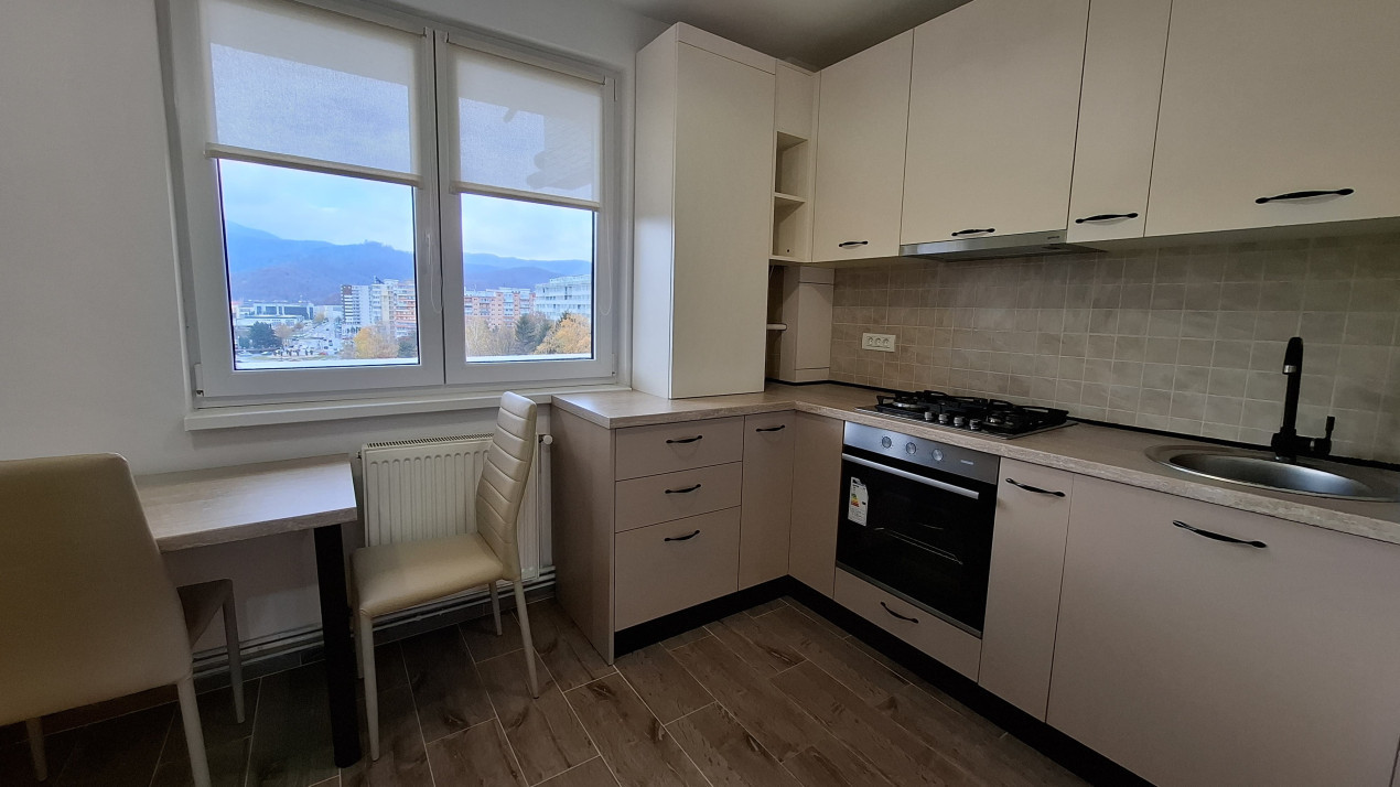 Apartament cu 2 camere, renovat, totul nou, Etaj intermediar