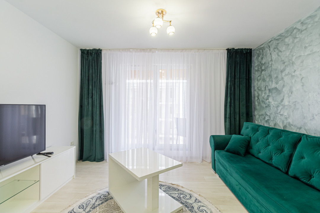 Apartament spatios cu garaj subteran zona Coresi