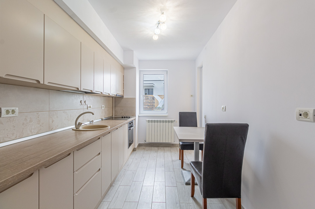 Apartament spatios cu garaj subteran zona Coresi