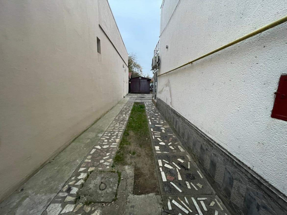 Casă de vânzare în 14 Mai, Strada Trandafirilor 🌹