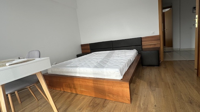 Apartament decomandat cu 2 camere si parcare in Cartierul Plopilor