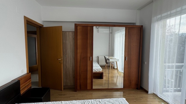 Apartament decomandat cu 2 camere si parcare in Cartierul Plopilor