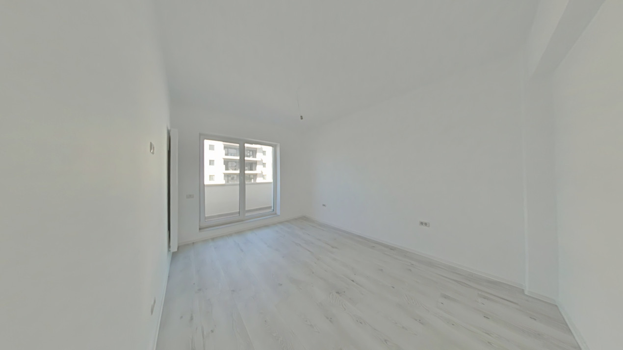 Apartament 3 camere I 2 Bai I  Zona Tractorul I  Comision 0%