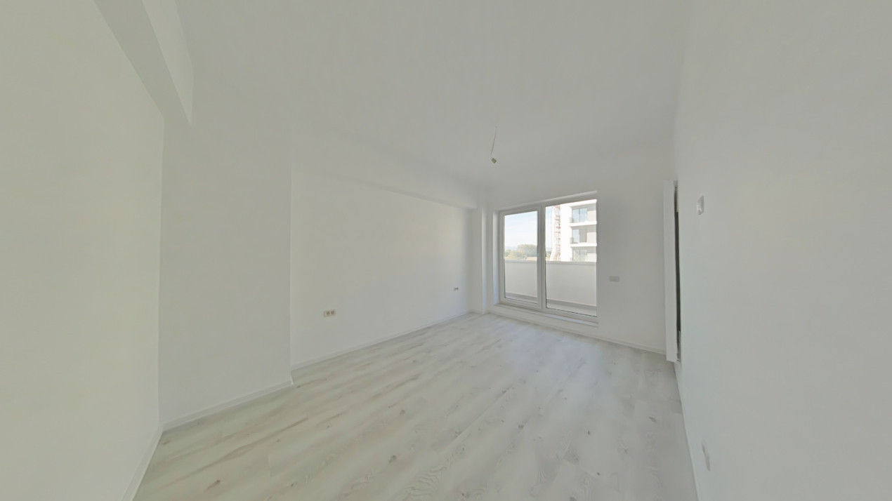 Apartament 3 camere I 2 Bai I  Zona Tractorul I  Comision 0%