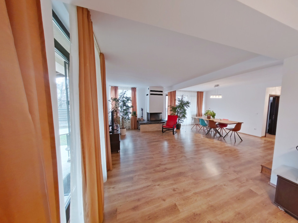 Vila de inchiriat, spatiosa, 6 camere, Ghimbav, Brasov