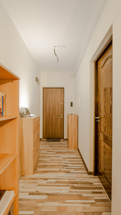 🏠 Apartament mic, dar gata să fie mare în viața ta! 🌟