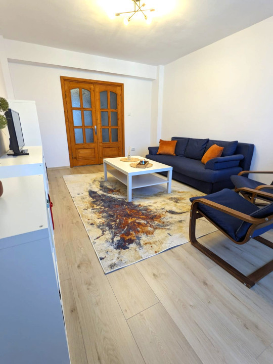 Apartament complet renovat, la prima inchiriere, 3 camere, 2 bai, str. Lunga