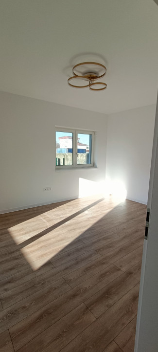 Apartament 2 camere, 2 băi, balcon - zona Șelimbăr 