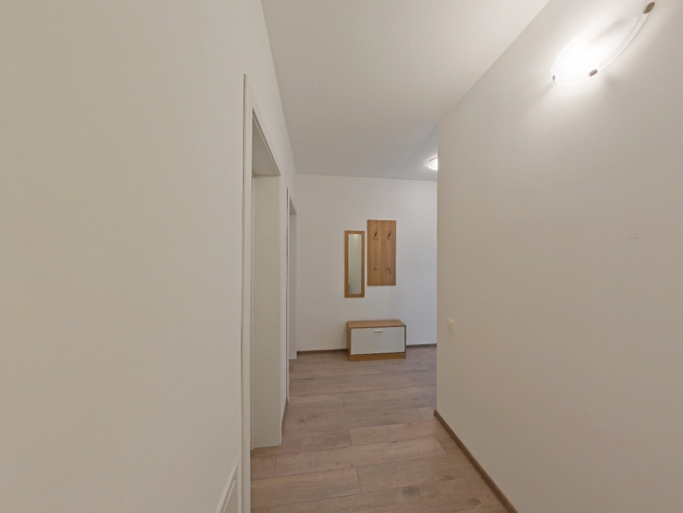 De inchiriat apartament cu 2 camere, mobilat si utilat cu vedere spre munte!