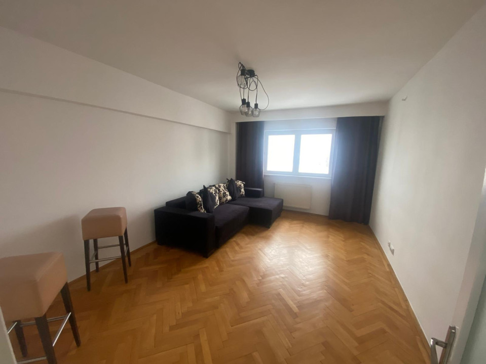 Apartament 3 camere de inchiriat, Aleea Frati Buzesti intersectie Calea Cisnadie