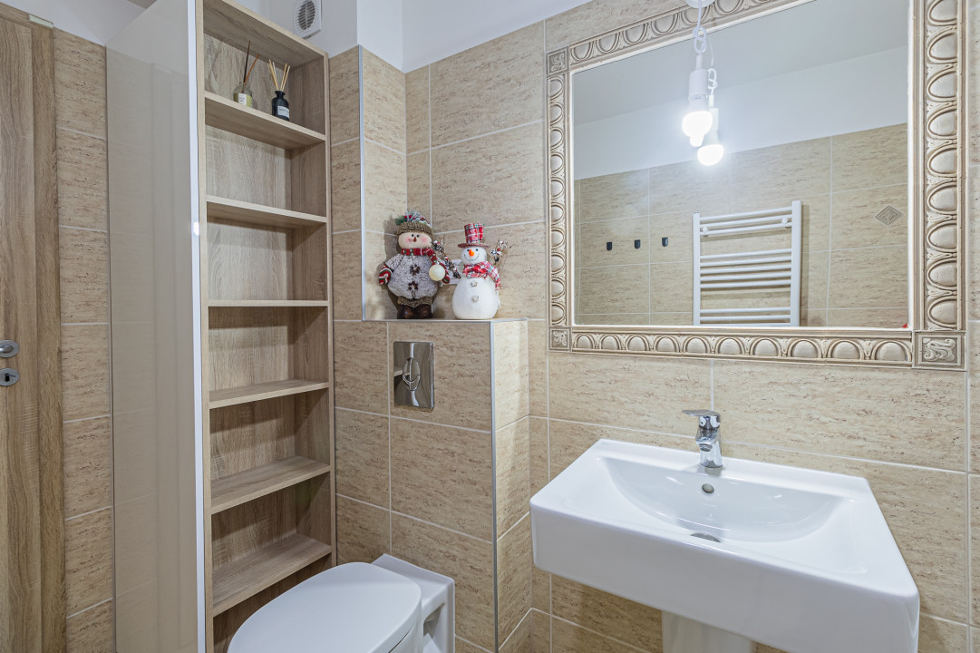 Apartament modern 2 camere, cu dressing, loc parcare, Urban, zona Coresi Mall