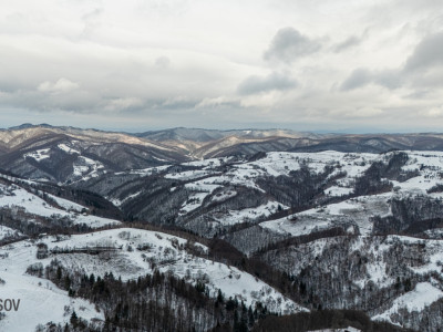 Teren Extravilan Poiana Marului  include varful Cetatuia 942m, zona Vulcanita