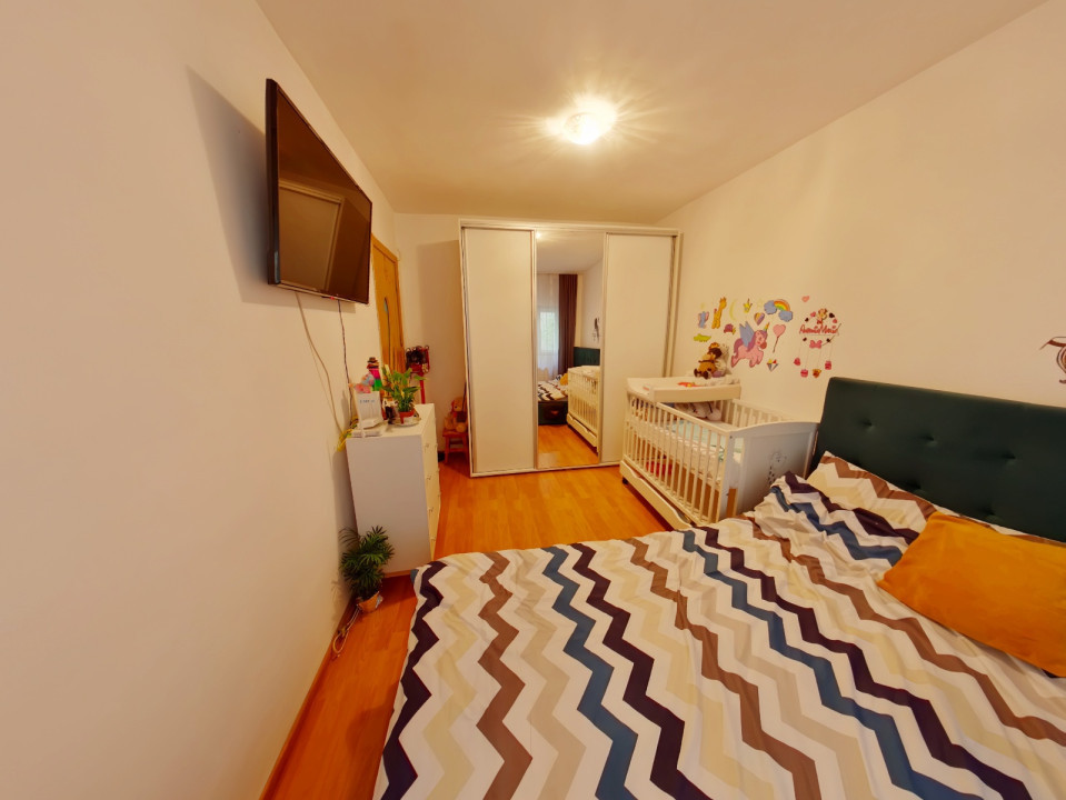 Vânzare apartament cu  2 camere, decomandat, zona Astra