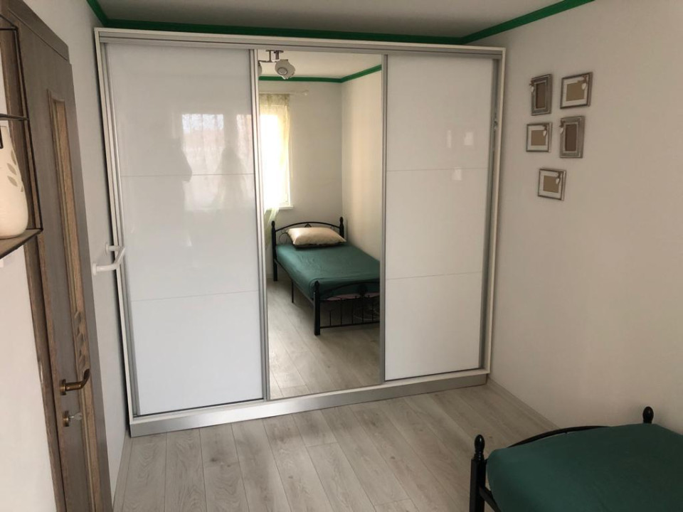 Apartament de închiriat – 2 camere, strada Semaforului