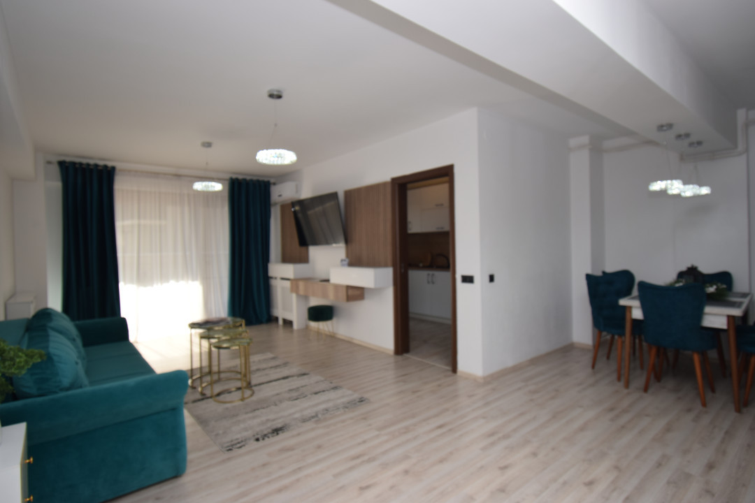 Apartament central, loc de parcare, gradina proprie, mobilat si utilat modern 