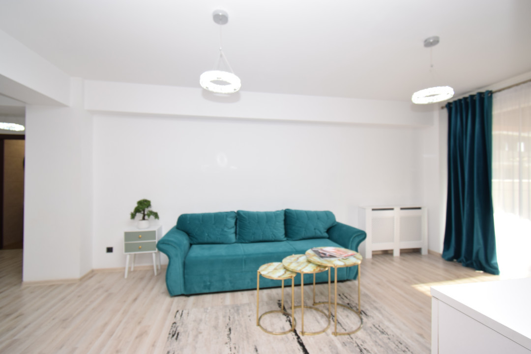 Apartament central, loc de parcare, gradina proprie, mobilat si utilat modern 