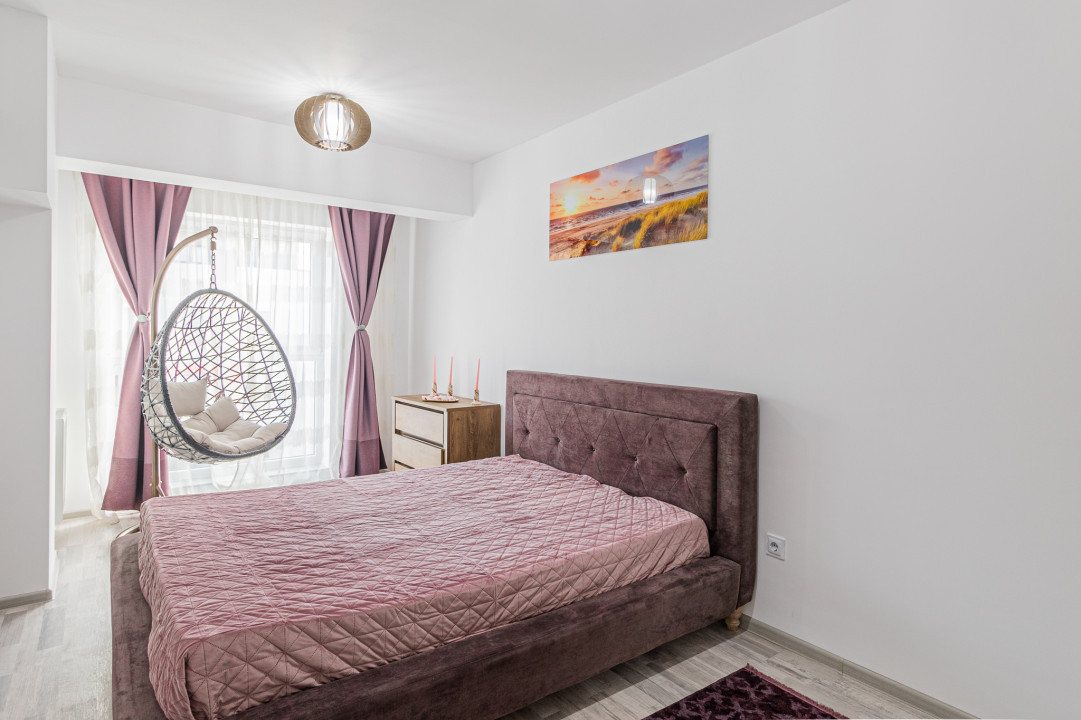 Apartament cu  4 camere cu  scara interioara  , 2 locuri parcare Coresi