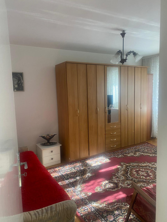 Apartament 3 camere - Strada Vasile Milea