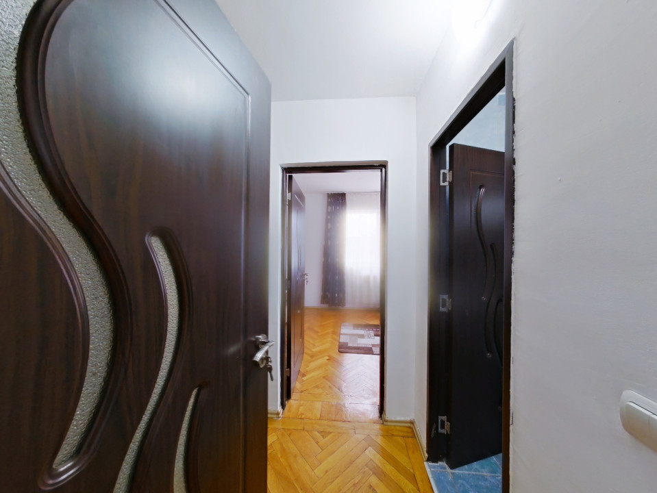 Apartament 2 camere, semidecomandat, Zizinului