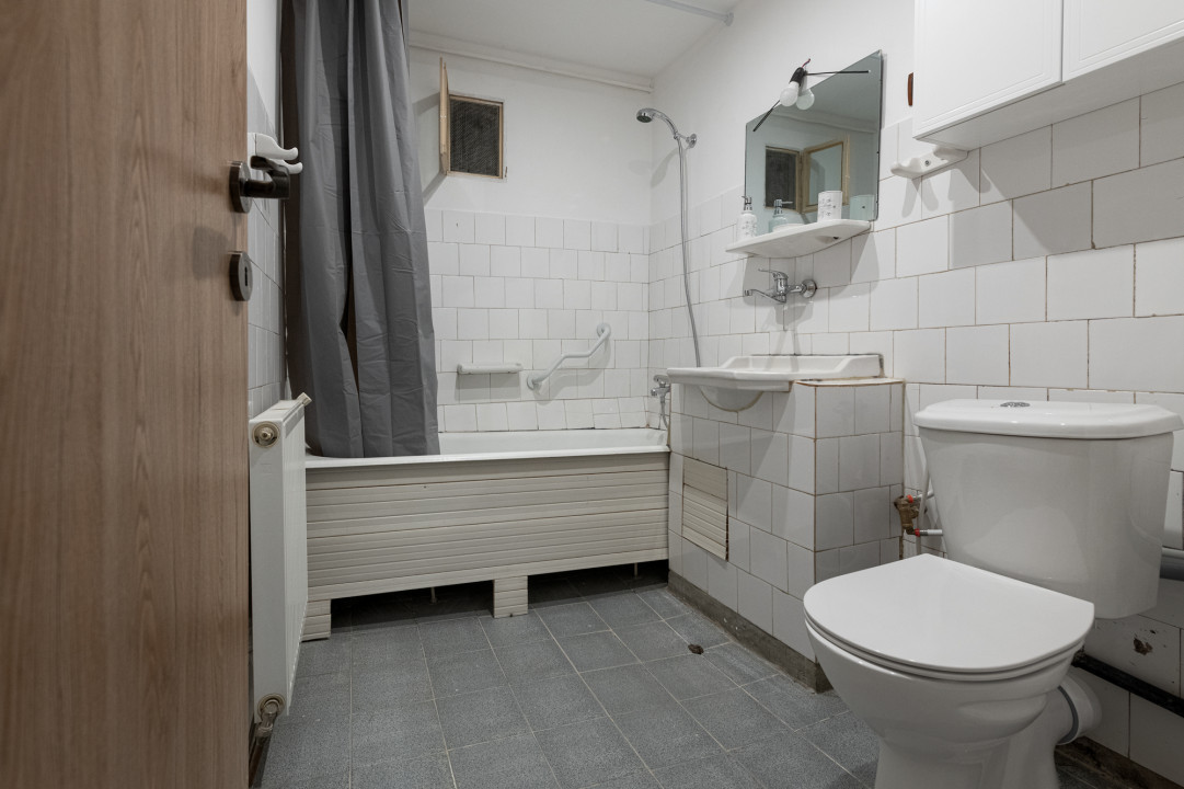 REZERVAT - Apartament 2 camere, decomandat, renovat