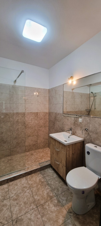 Apartament spațios cu 3 camere și parcare, strada Urușagului.