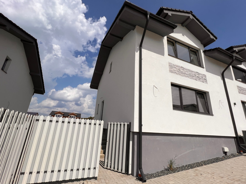 De vanzare casa noua, 4 cam. 2 bai, curte in SIBIU-Cisnadie. Com. 0%