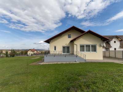 Ofertă promoțională!!! Casă 4 camere, teren generos 1150 mp, Cisnadie - Sibiu