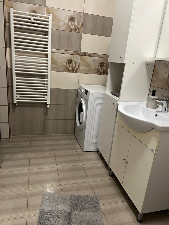 Apartament 2 camere cu loc de parcare subteran - Calea Severinului