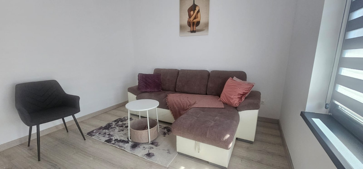 Apartament de 2 camere, bucătărie, baie, balcon, loc de parcare COMISION 0%