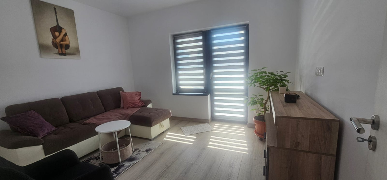 Apartament de 2 camere, bucătărie, baie, balcon, loc de parcare COMISION 0%